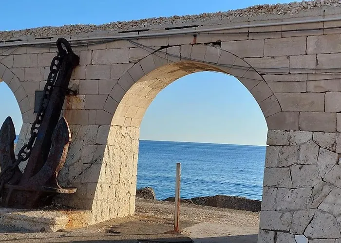 Bettamino Otranto, Porta D'oriente * Otranto