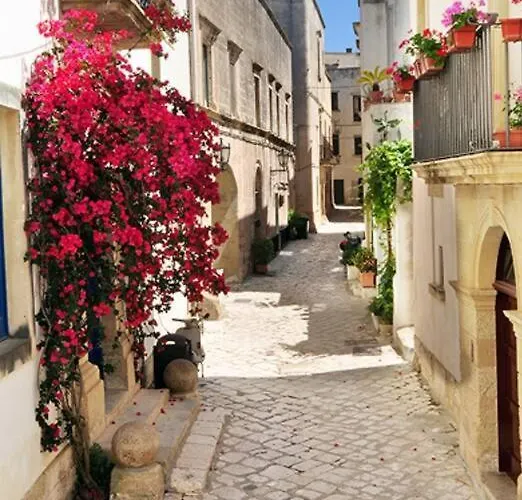 Bettamino Otranto, Porta D'oriente Daire *